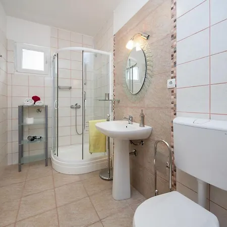 Apartment Apartments Villa Nada Vinišće